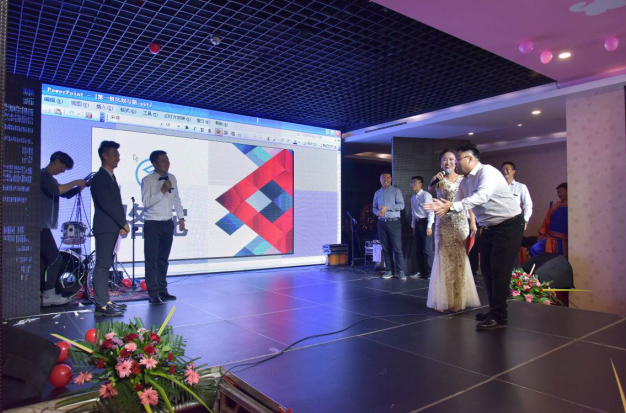 1557902395600281.png blob.png